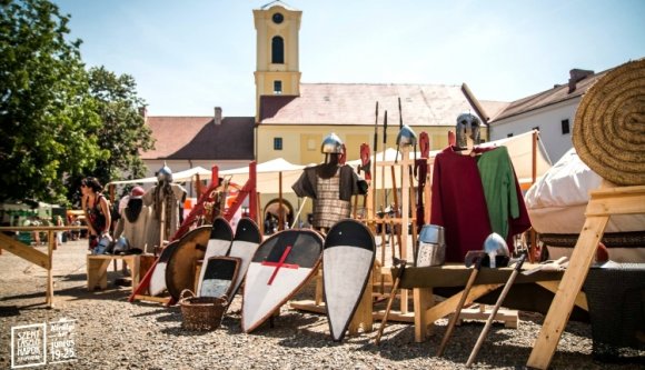 Háromszor több pénzt ad a váradi önkormányzat a Szent László Napokra