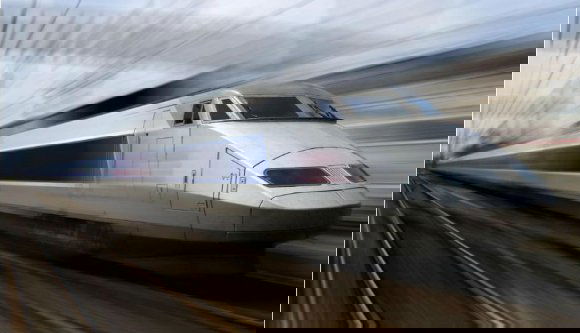 Sínre kerülhet a Budapestet Erdéllyel összekötő gyorsvasút