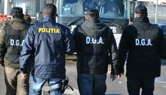 Rajtaütöttek az újságíró megvesztegetésével próbálkozó polgármesteren