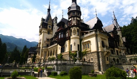 Fázik a Peleş-kastély