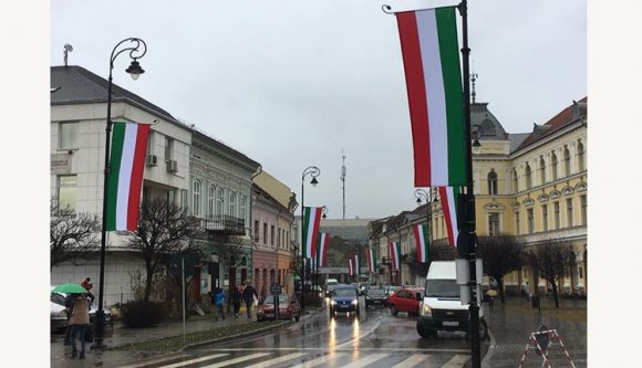 Berlusconiék elcsatolták Sepsiszentgyörgyöt??