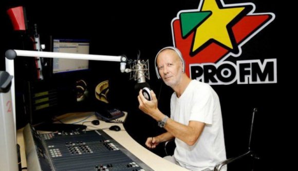 Meghalt az ország egyik legkedveltebb rádiósa