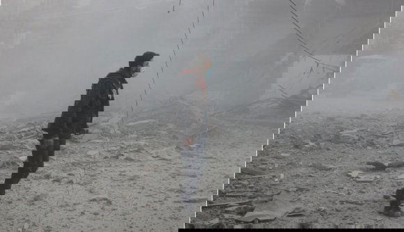 Közel ötvenen haltak meg egy szíriai vegyifegyver-támadásban