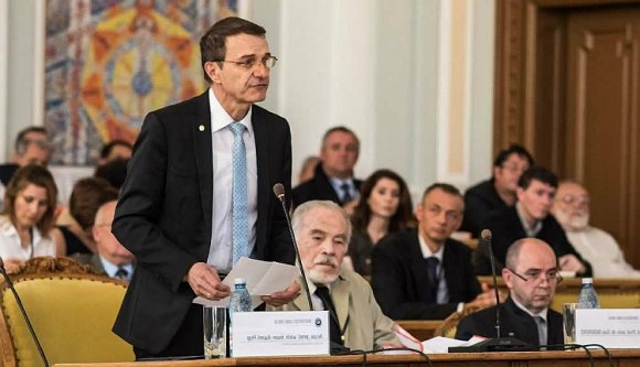 A Román Akadémia elnöke azt állítja, nem volt besúgó