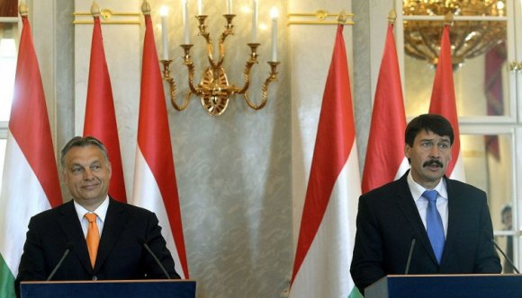 Felkérte Áder János Orbán Viktort a kormányalakítási tárgyalások megkezdésére