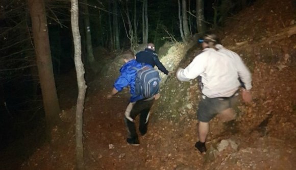 Medve ijesztette, hó tartotta fogva a turistákat a Bucsecs-hegységben