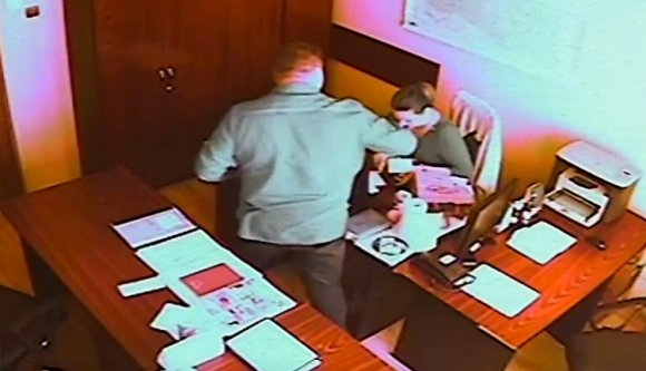 A főnöke borította rá az ebédjét