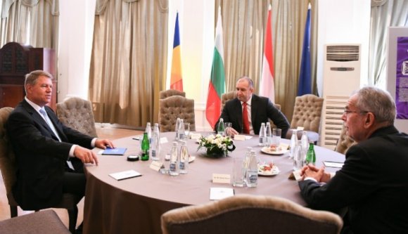 Az államfő nem tart attól, hogy Románia uniós pénzeket veszít