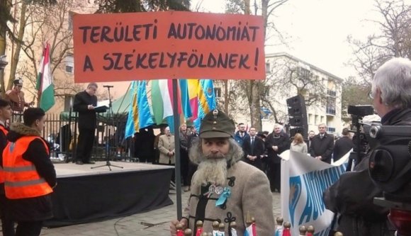 Meg se vitatta a székelyföldi autonómiatervezetet a közigazgatási bizottság