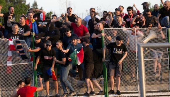 A Sepsi OSK-nak is fizetnie kell a zászlótépő incidens miatt