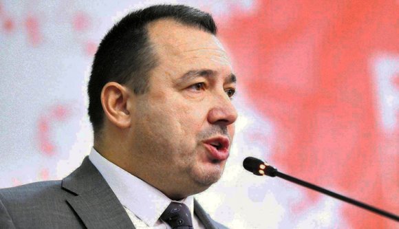 Megsegíti a szenátus egy kicsit a korruptakat