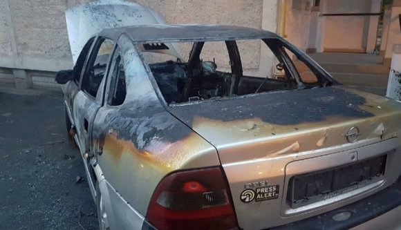 Felgyújthatták egy oknyomozó újságíró kocsiját Temesváron