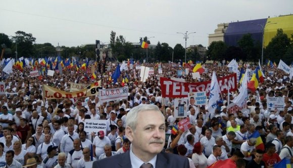 Jelképek és szerepek a PSD–ALDE politikai liturgiájában