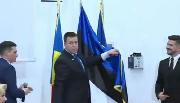 Az észt miniszterelnöknek kellett rendesen kitennie hazája lobogóját Konstancán (VIDEÓval)