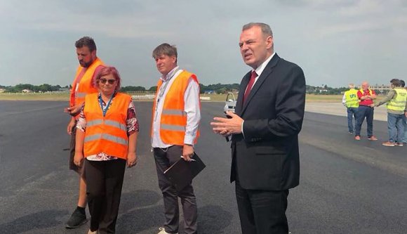 Megbuktatná az USR az autópályákat ellenző közlekedési minisztert