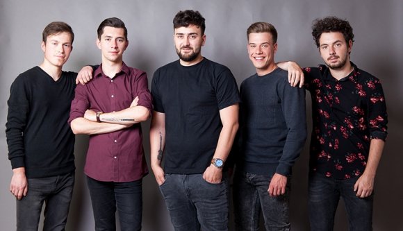 Gazdagabb hangzással, új dallal lép a nyári fesztiválszínpadokra a 4S Street zenekar