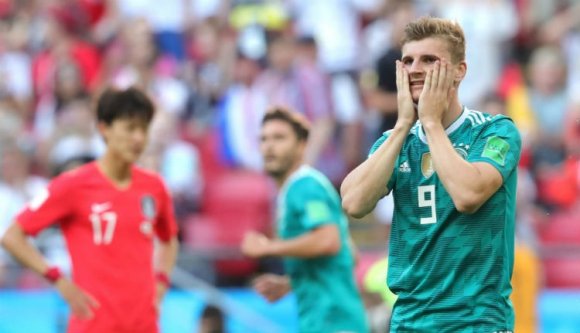 Foci-vb, tizennegyedik nap: a németeket is elérte a világbajnokok átka