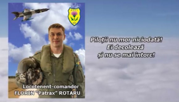 Szemtanúk: ha nincs a pilóta, a közönség soraiba csapódik a lezuhant vadászgép