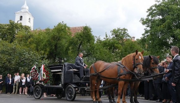 Az ég is meghasadt Kányádi Sándor temetésén (VIDEÓ)