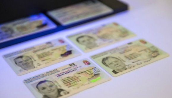 Itt is aktiváltathatja ezentúl a magyar személyazonosító igazolványát