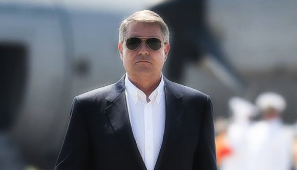 Iohannis „lefordította” a parlamentnek a Velencei Bizottság jelentését