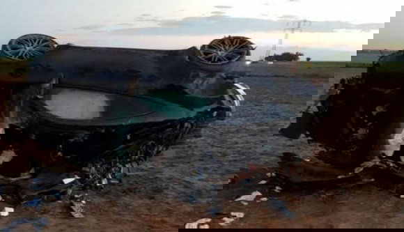 Jókora összegnyi angol fontot találtak egy halálos balesetet szenvedett autós gépkocsijában