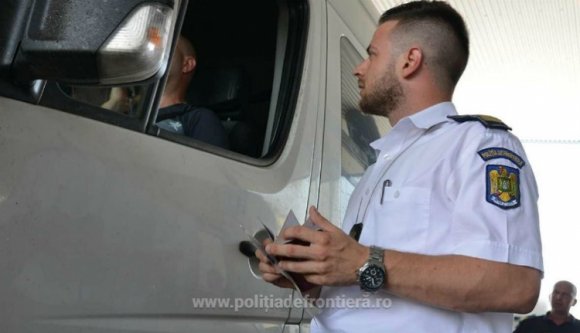 Kezdődik a szokásos nyári őrület a román-magyar határon