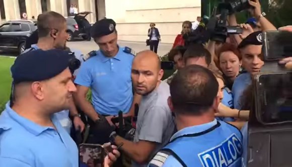 Felgyújtotta volna magát az amnesztia ellen