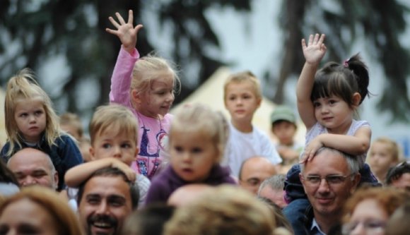 Bukaresti segítséggel oldódik meg a bölcsődekrízis?