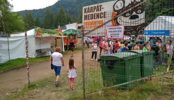 A Gyöngyvirág teraszáról jelentjük: elkezdődött