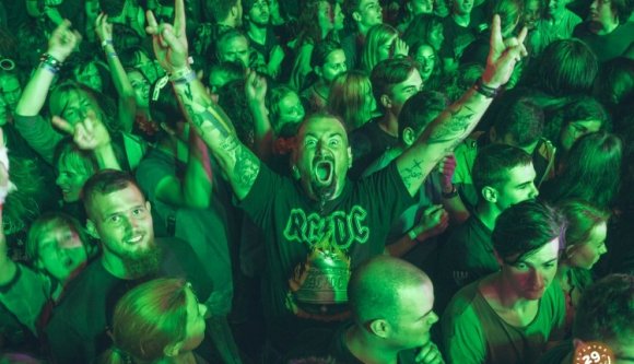 Lehet, hogy haldoklik a rockzene, de a Tankcsapda tojik rá