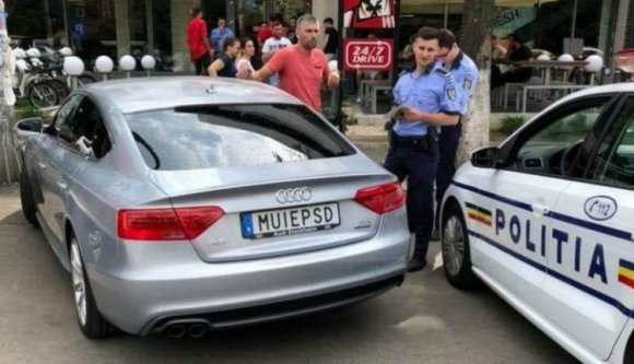 Legyőzte a rendőrséget a PSD-t szívató rendszámtáblás férfi