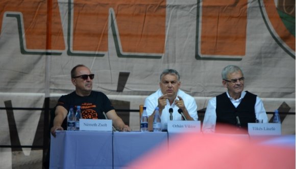 Ukrajna is berágott az Orbán-beszéd miatt, kitiltással fenyegetőzik