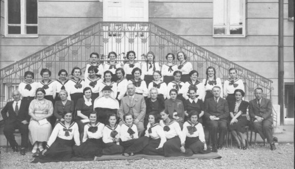 Baglyok, szörnyek és egyéb állatfajták – egy volt leánynevelő intézet rejtett szépségei