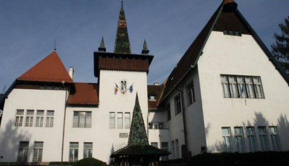 Ki lép Kós Károly nyomdokaiba Sepsiszentgyörgyön?