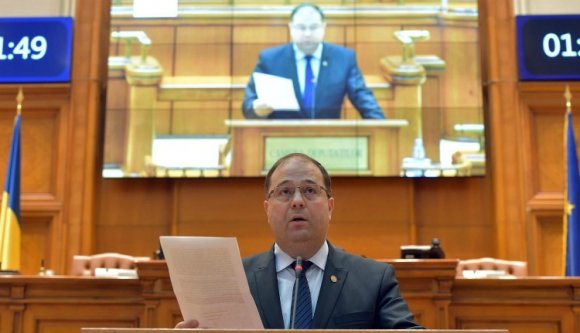 Valahogy mégis megszüntetné a katolikus iskolát a magyarok régi barátja, Marius Paşcan