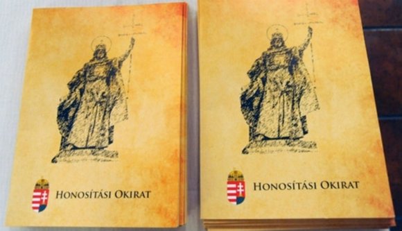 Újabb ukrán-magyar botrány egy titokban lefilmezett állampolgársági eskütétel miatt