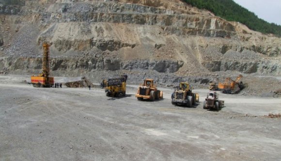 Üzemanyagot „bányásztak” az abrudbányai Cupru Min bányavállalat élelmes sofőrjei