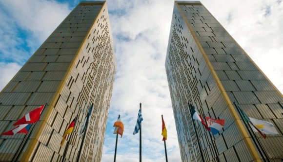 Örömteli fordulat: Izsákéknak kedvező véleményezés született az Európai Bizottság elleni perben