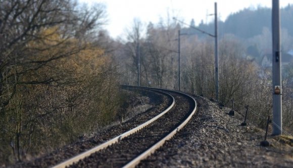 Végre a Kolozsvár–Nagyvárad vasútvonalon is kezdődhet valamiféle korszerűsítés