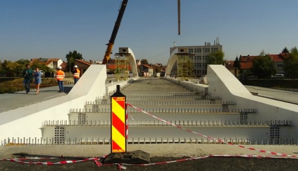 Sokánt: idő előtt elkészül, sőt, látványos lesz Nagyvárad új hídja (FOTÓK)