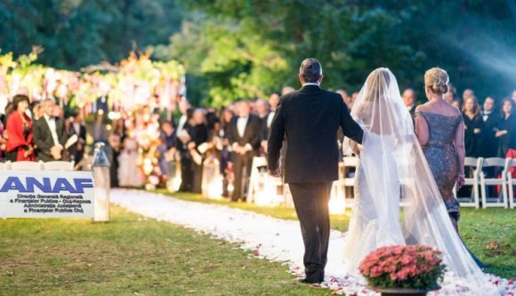 Nem eszik olyan forrón az esküvői adócsalást