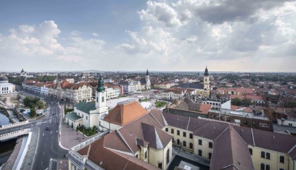 Megéri? Két román püspök ér egy Szent Lászlót Nagyváradon