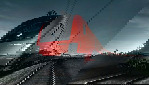 Bécs vasúton állítja helyre egy kicsit szeretett Monarchiánkat