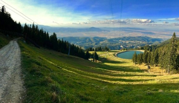Azt a tájat szemetelik tele, amelyikből élnek
