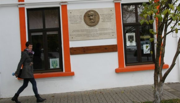 Nahát! A magyar feliratokat kórosan gyűlölő Dan Tanasă pofára is tud esni