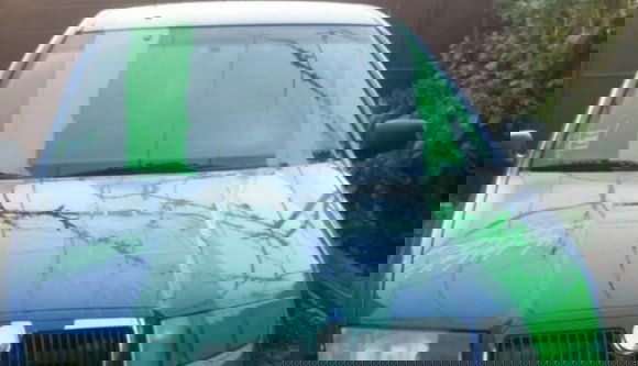 Bosszút állt a rendőrön a megbírságolt sofőr, társaságot is szerzett hozzá