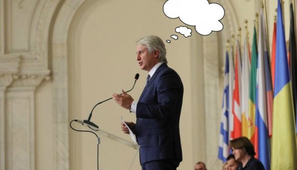 Emésztgessük csak: öt év kintlét után hazarendelné a külföldön dolgozókat a pénzügyminiszter