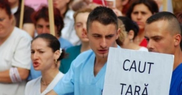 Virtuális sallert kapott az egészségügyi miniszter a rezidens orvosoktól