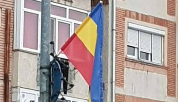 Szinte eltalálta Budapest régi zászlóját a december elsejére készülődő polgármester